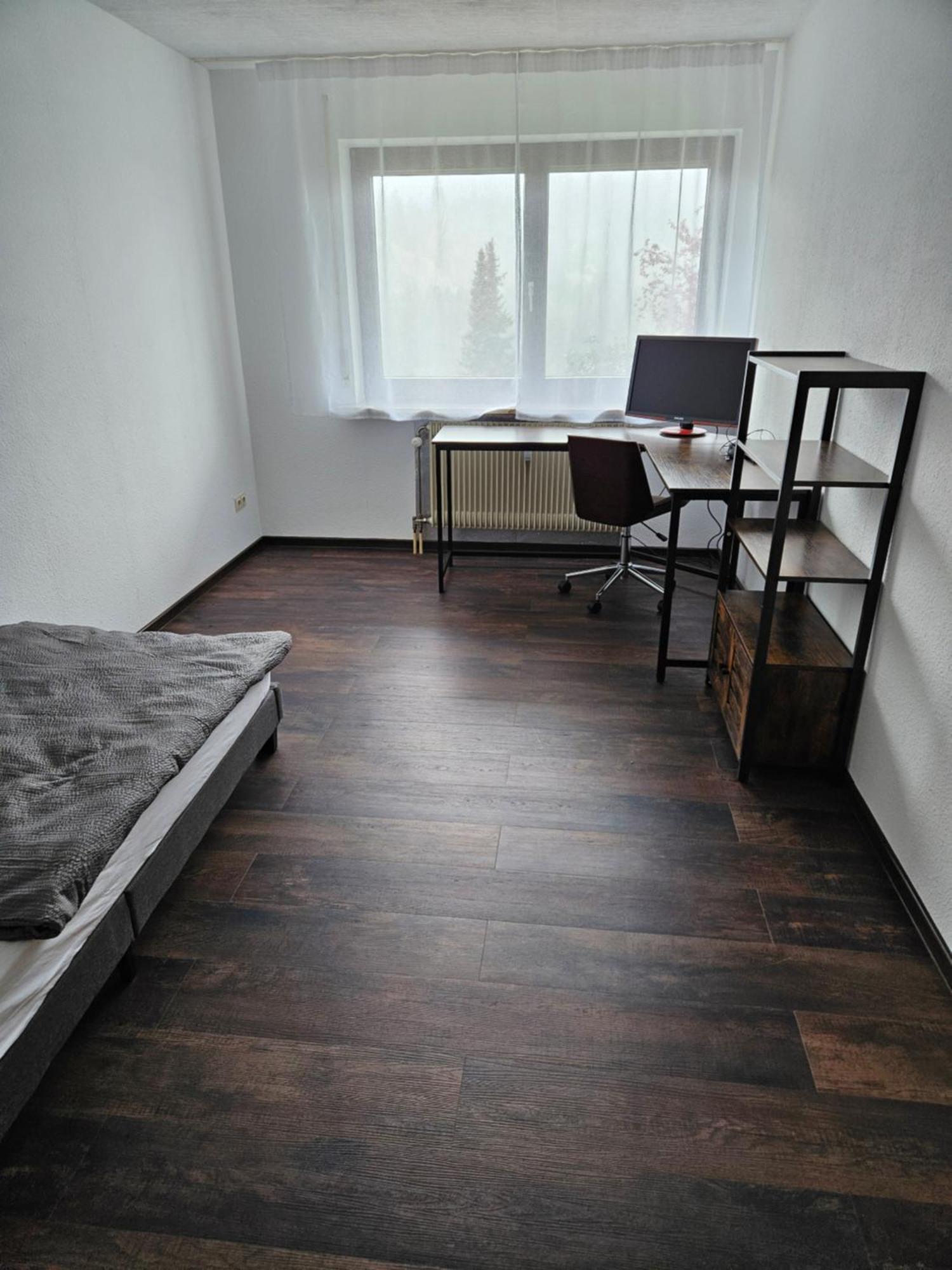 Grosse Ferienwohnung In Ruhiger Lage Mit Toller Aussicht In Triberg Триберг Экстерьер фото